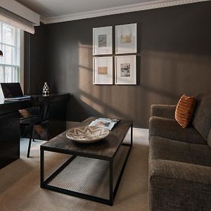 Deluxe Zimmer mit Kingsize-Bett